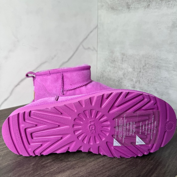 UGG Classic Ultra Mini Boot Pink Ruby Size 7 - Picture 4 of 5